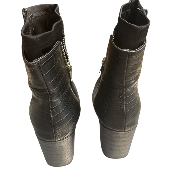 Ashley Stewart Double zipper Black Ankle Boots size 9W - Picture 2 of 7